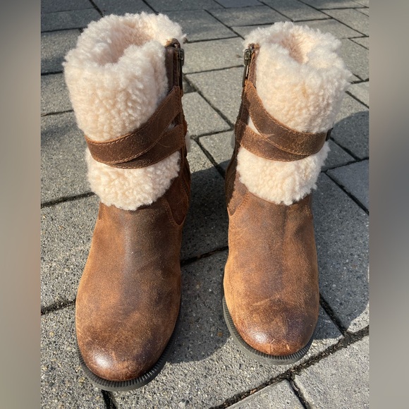 UGG Tan Shearling Lined Boots - Picture 12 of 12